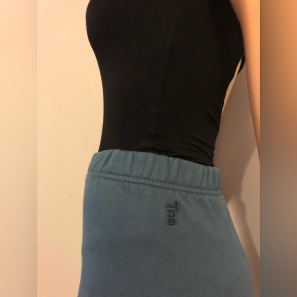 TNA Shorts - Picture 3 of 3